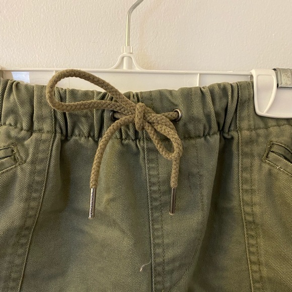 Volcom Green cargo shorts size large - Picture 4 of 6